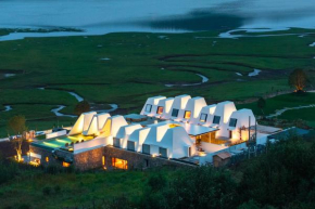 Ritzman Suye Snow Mountain Wild Luxury Hotel